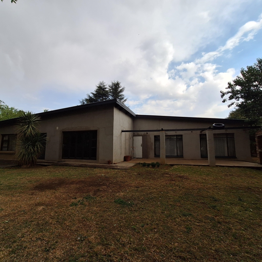 4 Bedroom Property for Sale in Frankfort Free State